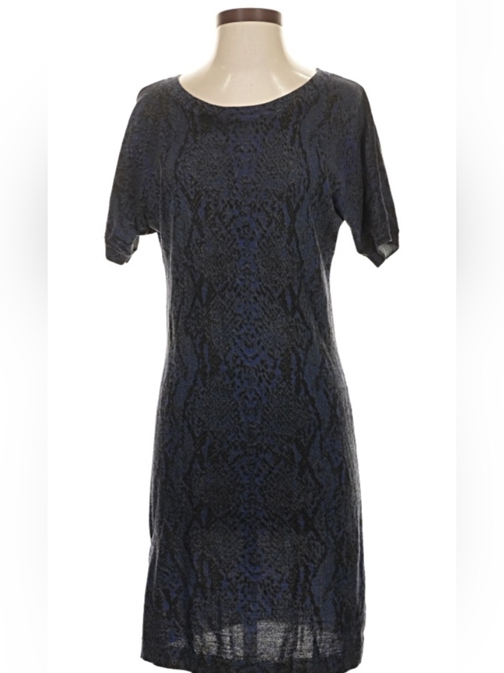 WOOL  Navy and Black Short Sleeve Shift Dress